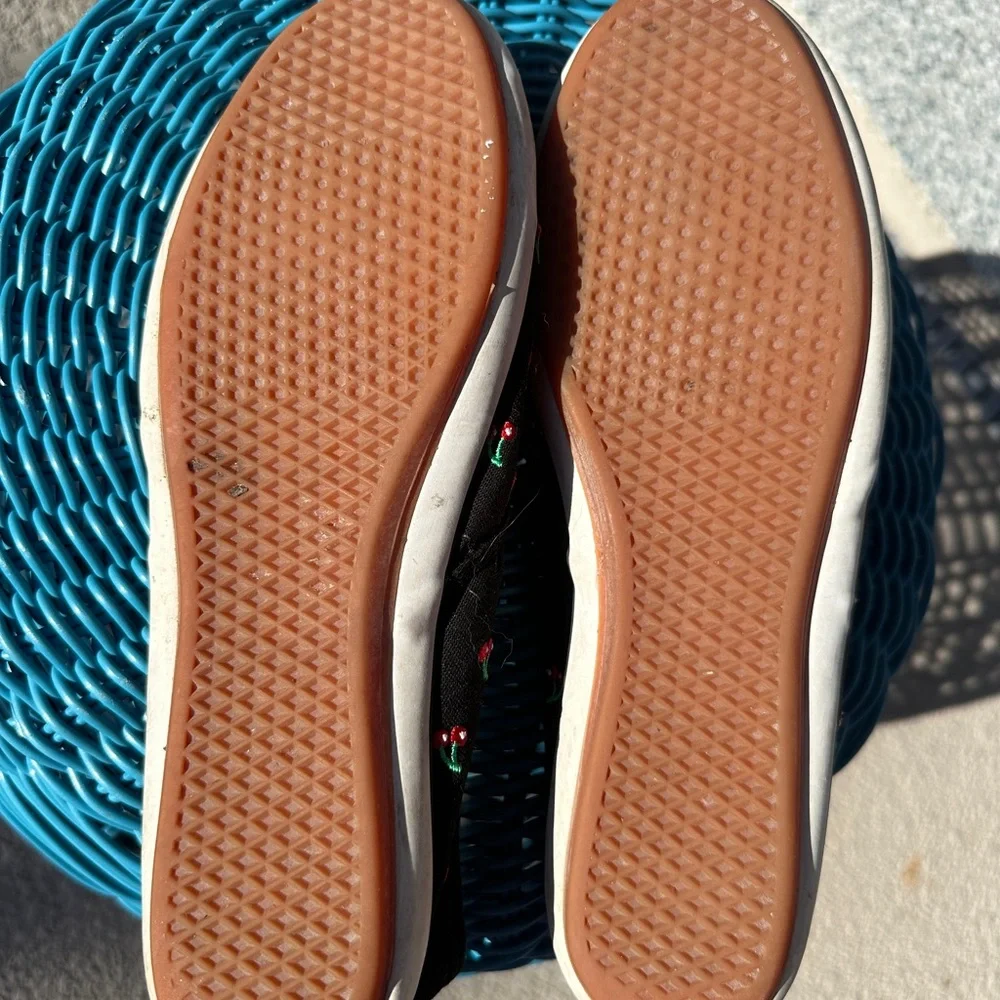 Vans Cherry Theme Black Slip On - Picture 8 of 8